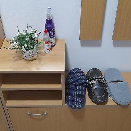 Cozy And Sunny Apartment Near The Airport Sarajevo Extérieur photo